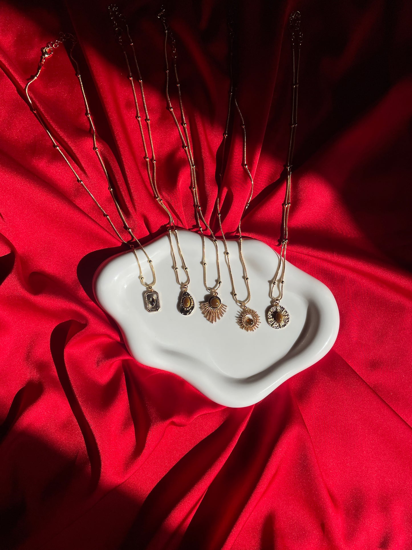 Colliers dorés femme – ByHiba Jewelry ByHiba jewelry