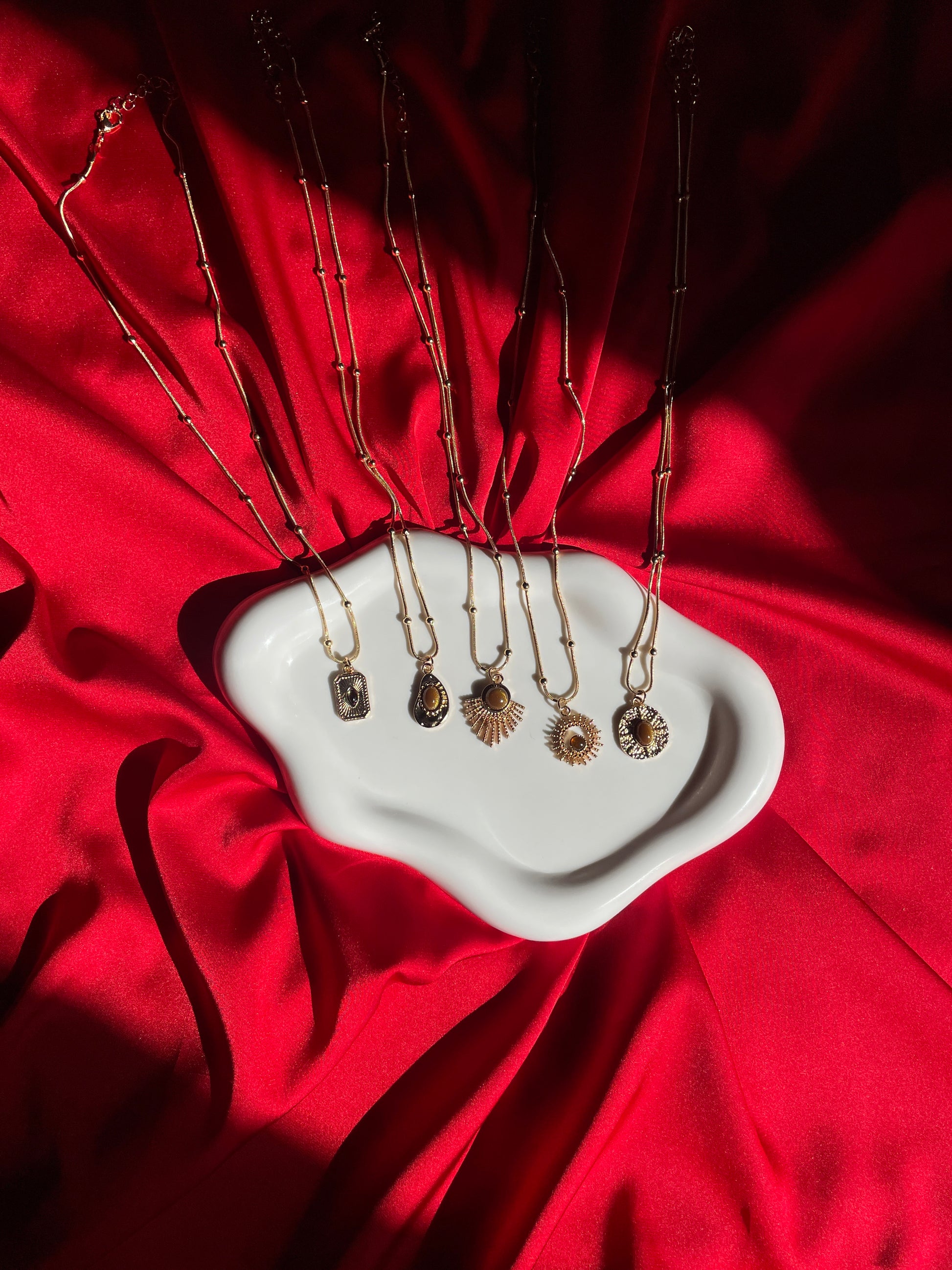 Colliers dorés femme – ByHiba Jewelry ByHiba jewelry