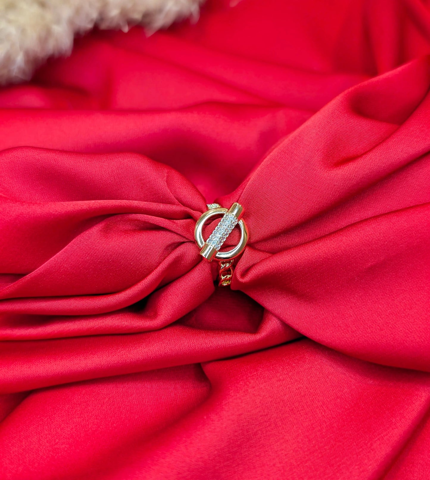 Bague Dorée Cercle & Barre Pavée – Élégance Moderne ByHiba jewelry