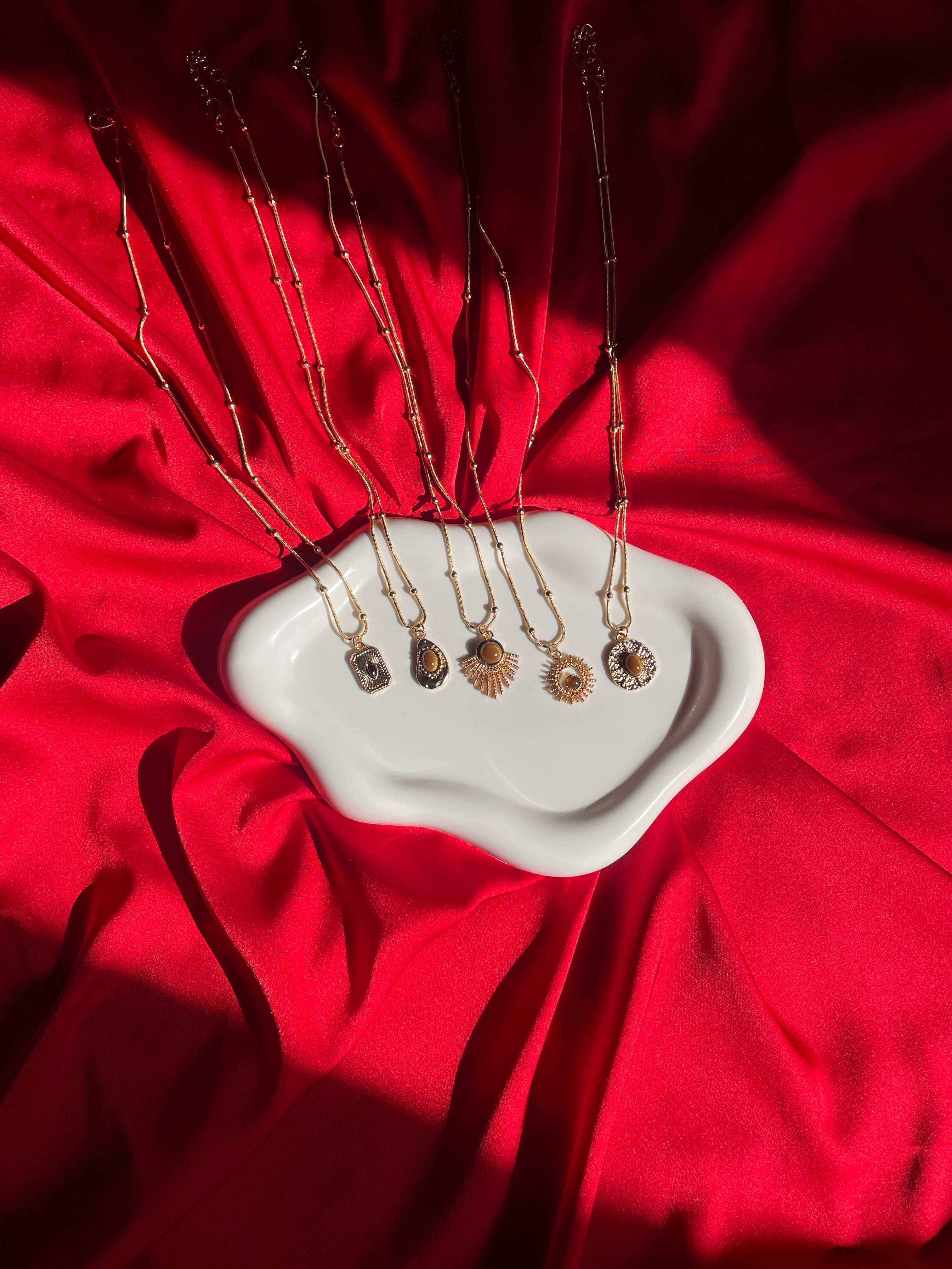 Colliers dorés femme – ByHiba Jewelry ByHiba jewelry