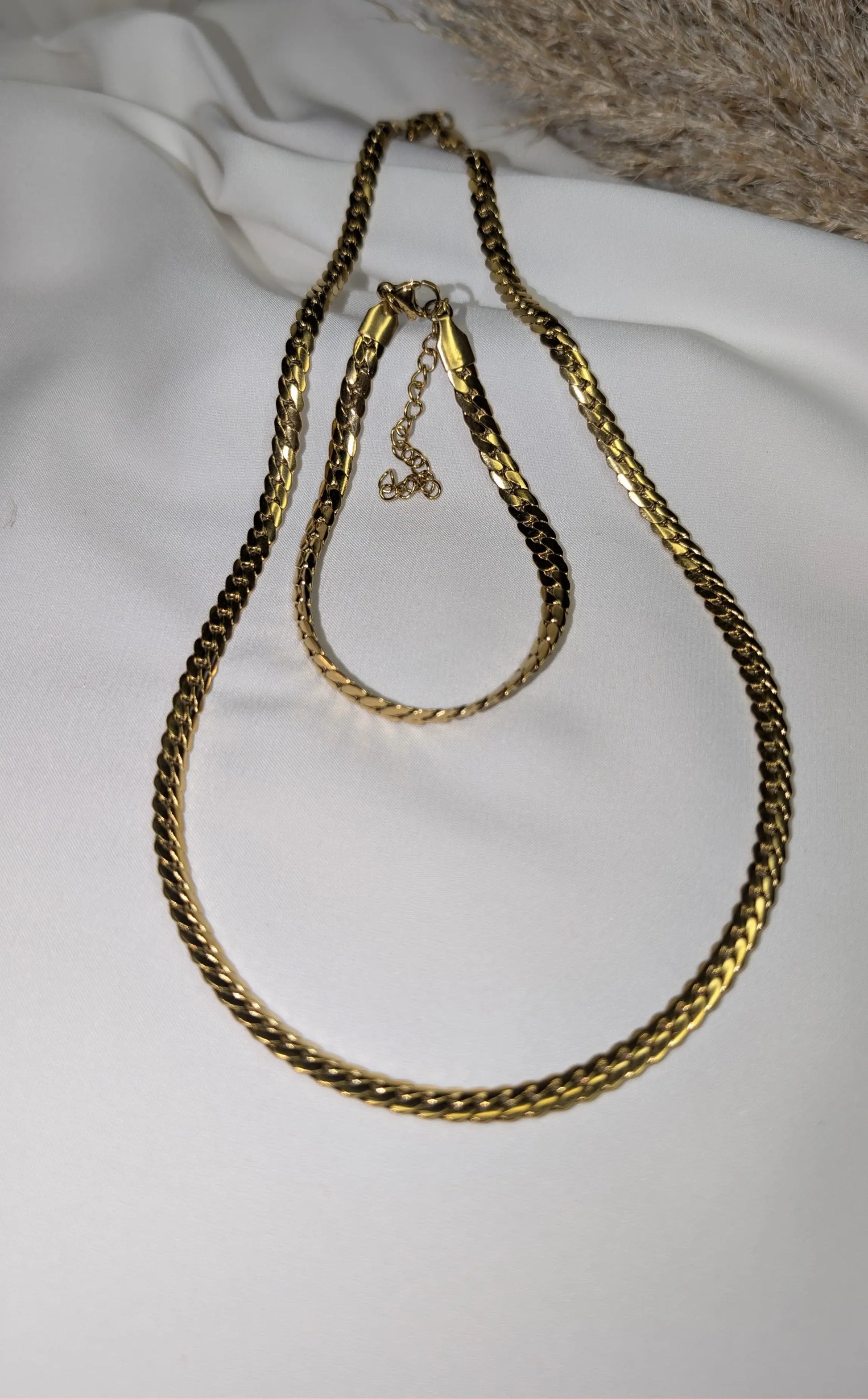 Parure Éclat Royal - parure dorée ByHiba jewelry