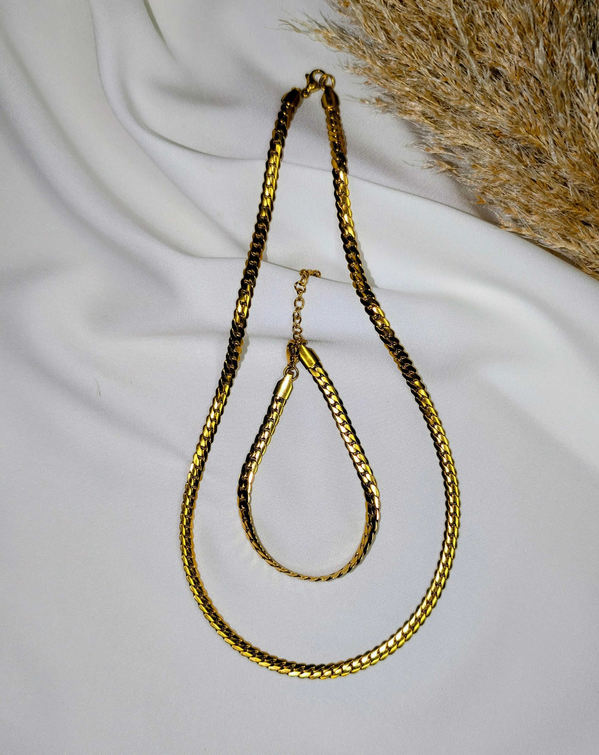 Parure Éclat Royal - parure dorée ByHiba jewelry